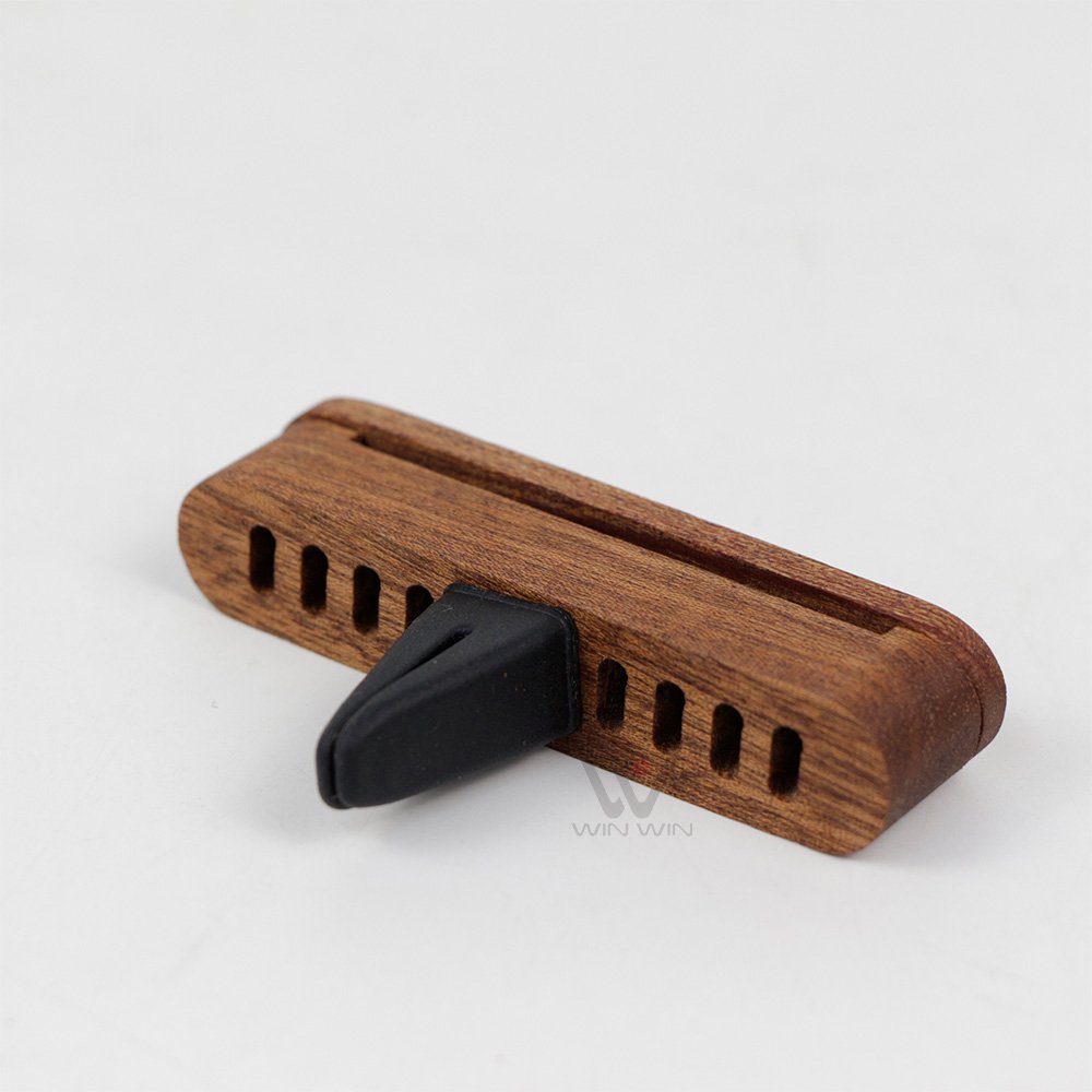 Customized Logo Liquid Membrane Luxury Car Air Freshener Black Walnut Wood Perfume Car Diffuser Vent Clip