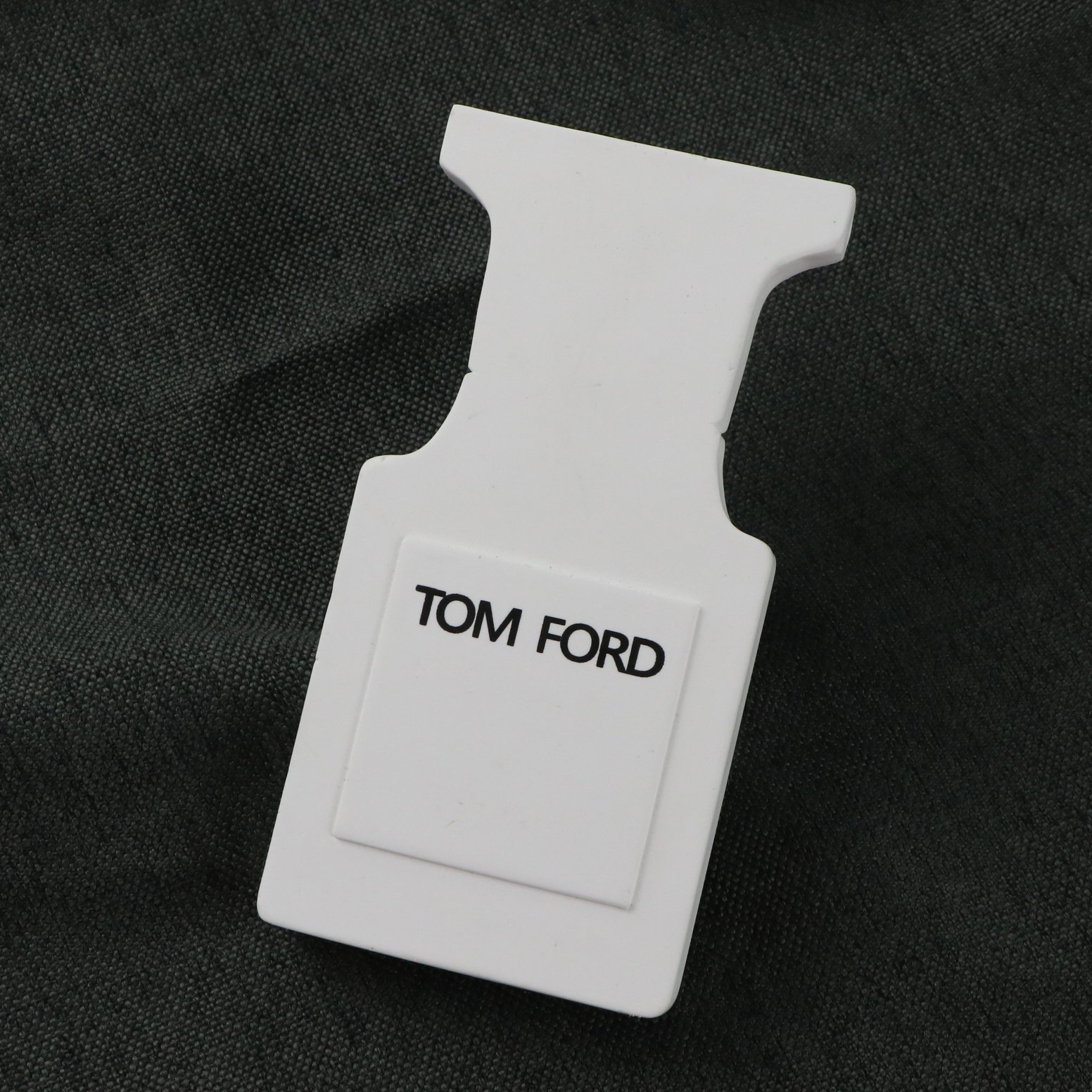 Creative Shape Logo Car Aromatherapy Adornment Car Perfume Adornment Perfumed Stone Souvenir Wardrobe Deodorant Hand Gift