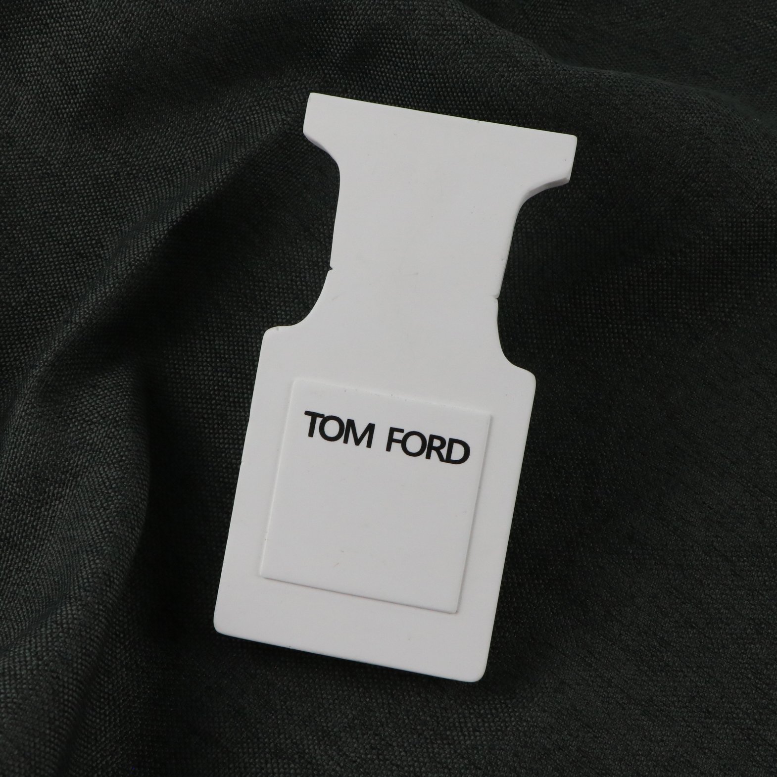 Creative Shape Logo Car Aromatherapy Adornment Car Perfume Adornment Perfumed Stone Souvenir Wardrobe Deodorant Hand Gift