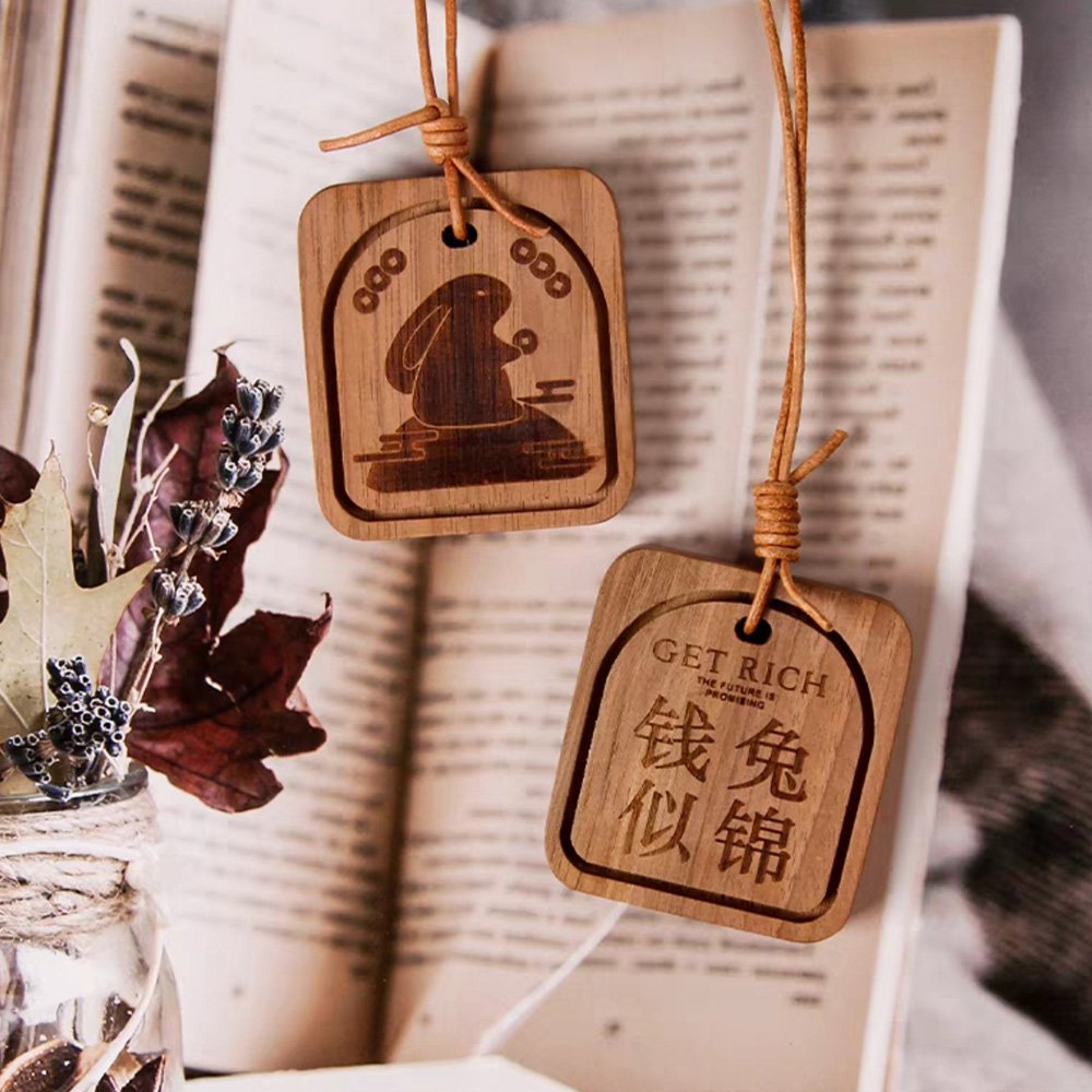 Custom Logo Air Freshener Solid Aviation Wood Diffuser Car Natural Evaporation Hanging Liquid Freshener For Windshield