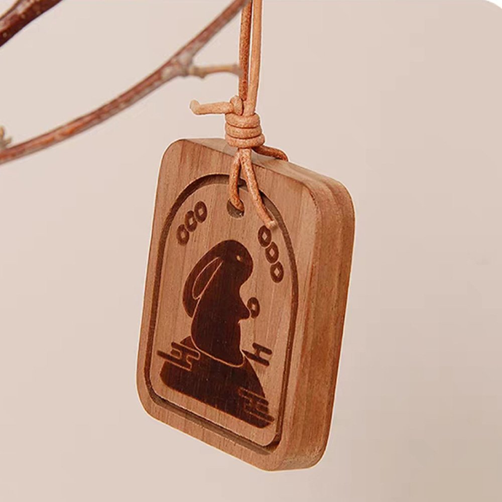 Custom Logo Air Freshener Solid Aviation Wood Diffuser Car Natural Evaporation Hanging Liquid Freshener For Windshield