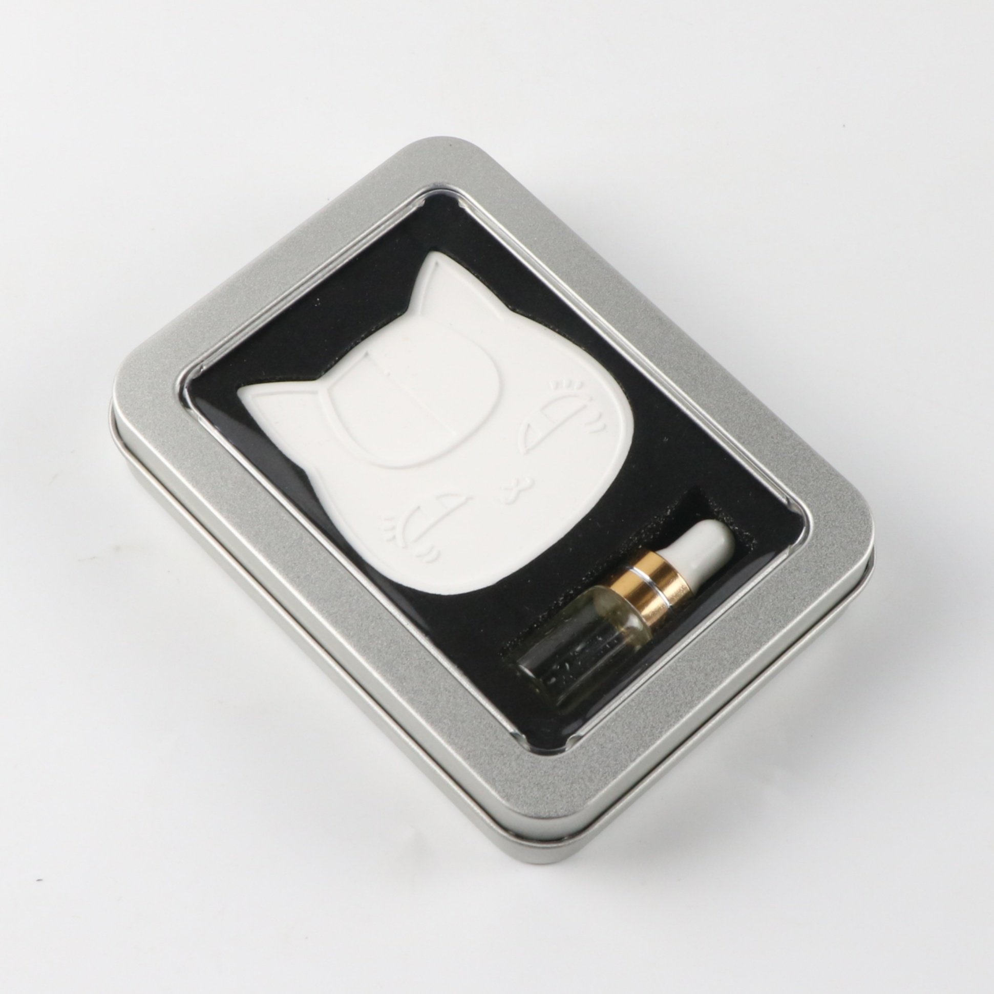 OEM Customized Ceramic Cat Shaped Scented Plaster Fragrance Essential Oil Diffuser Hanging Car Air Freshener