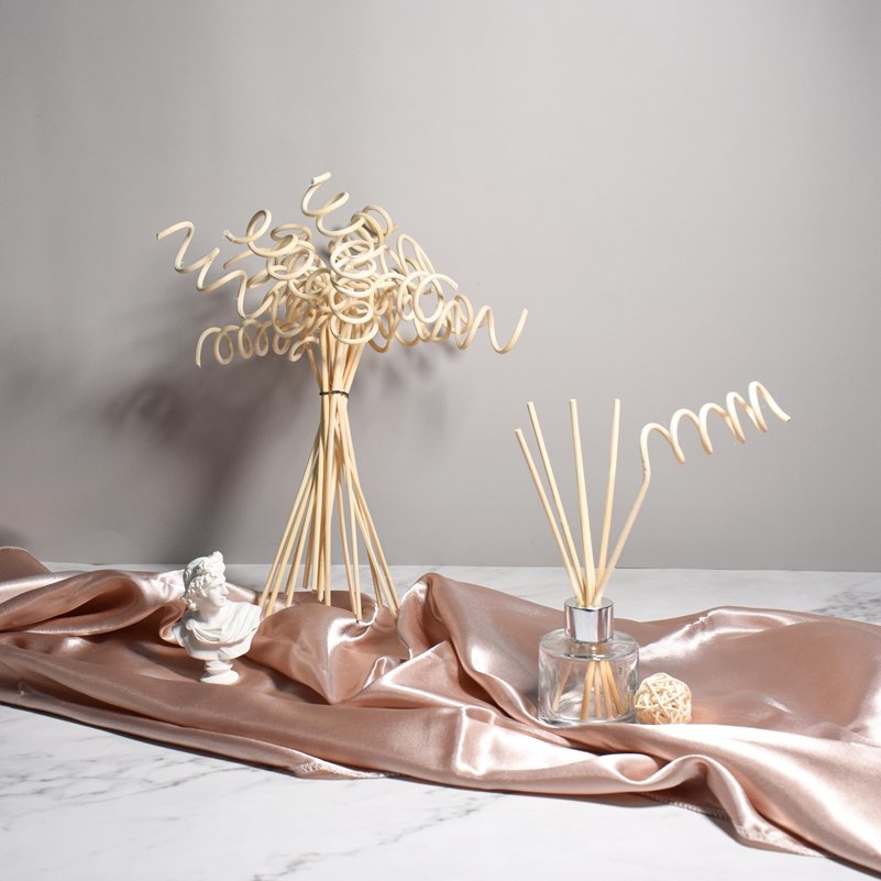 2022 New Design Home Air Fragrance Freshener Decorative Curly Colorful Black Aroma Reed Diffuser Rattan Stick