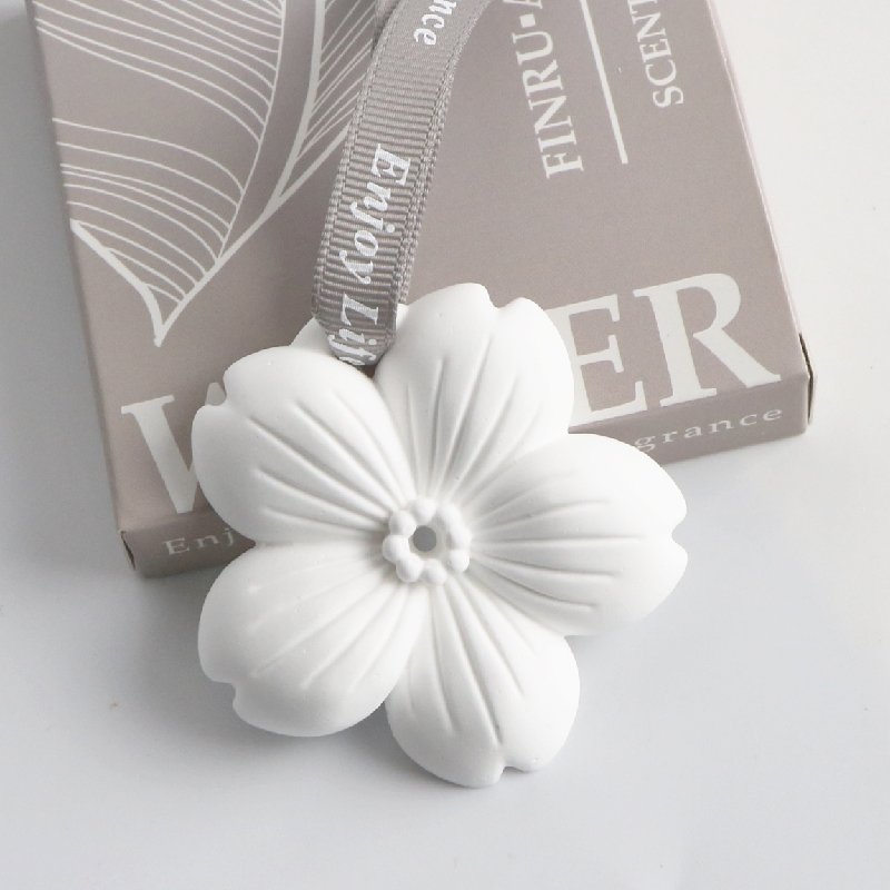 Stocked Sakura Flower Shaped Hanging Ceramic Home Fragrance Air Freshener Aroma Stone Porcelain Scented Essential Oil Diffuser