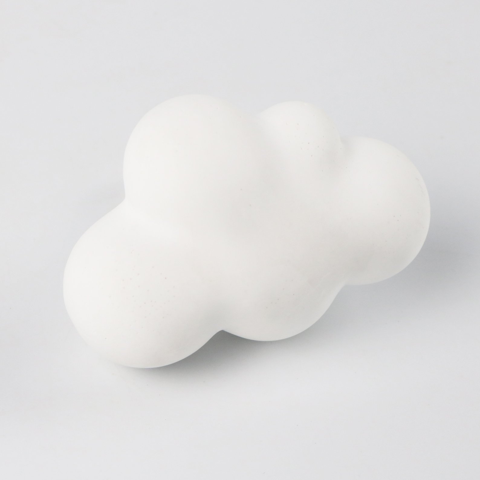 Wholesale Stocked FINRU Cloud Shaped Car Vent Clip Perfume Essential Oil Scented Ceramic Aroma Diffuser Air freshener