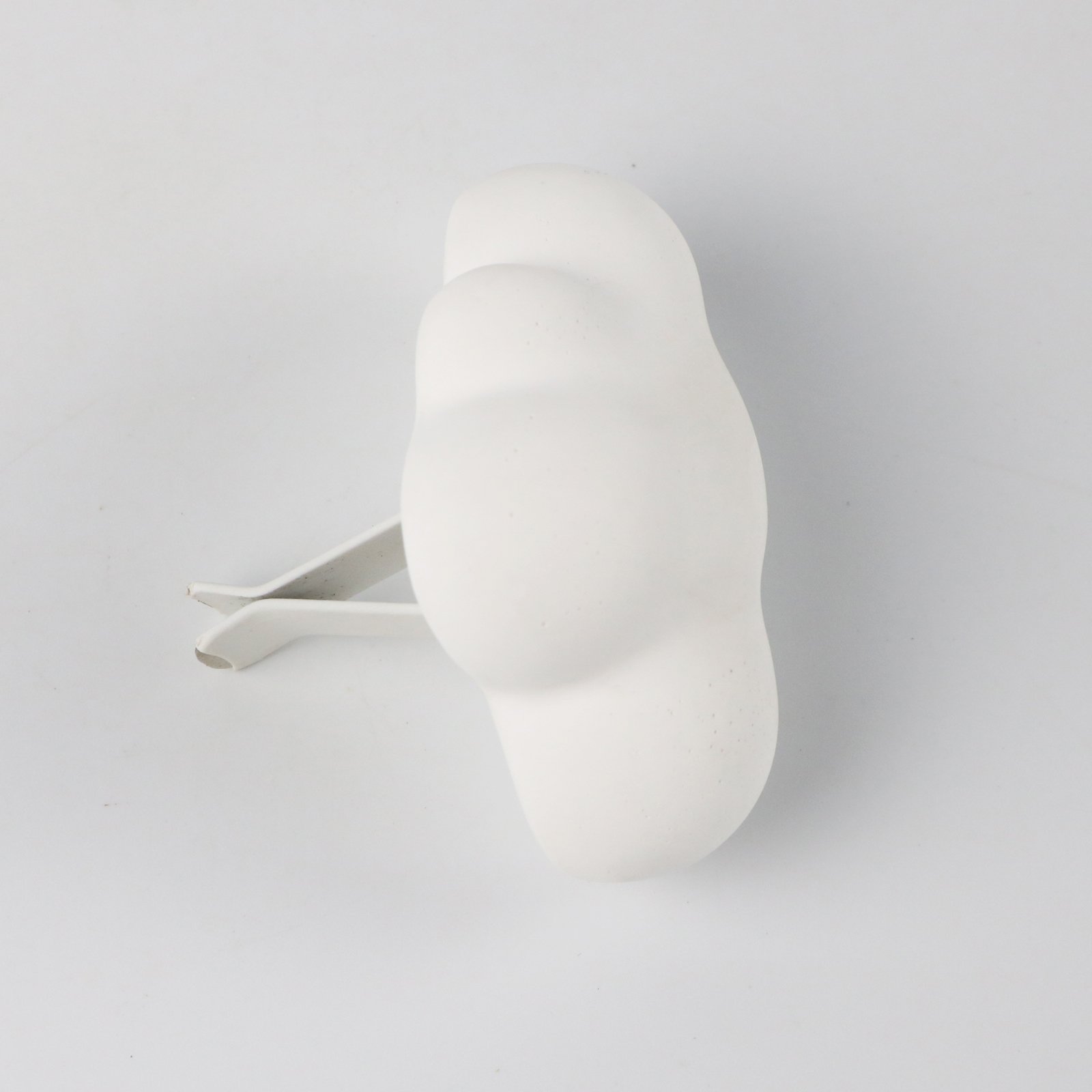 Wholesale Stocked FINRU Cloud Shaped Car Vent Clip Perfume Essential Oil Scented Ceramic Aroma Diffuser Air freshener