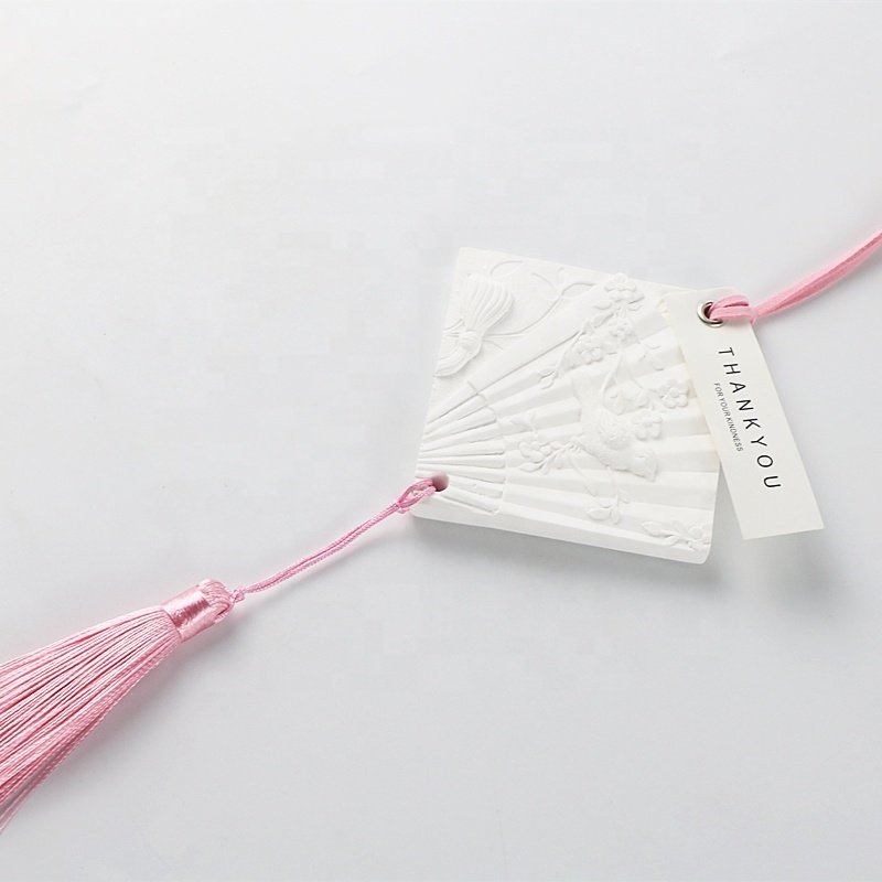 Chinese Style Home Decoration Car Wardrobe Air Freshener Hanging Scented Ceramic Aroma Plaster Fragrance Essential Oil Diffuser