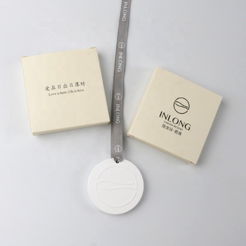 Customized Logo Round Scented Ceramic Aroma Stone Decoration Car Home Air Freshener Hanging Fragrance Plaster Tablet