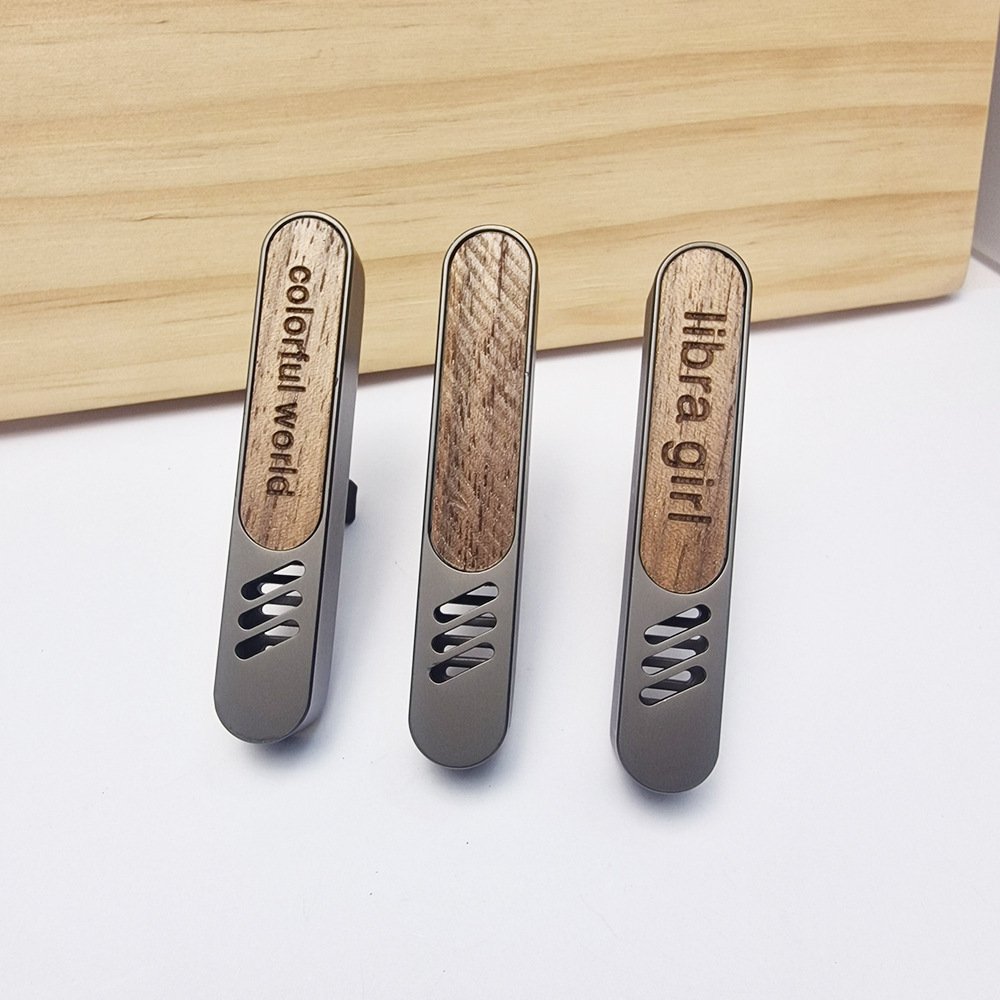 Wooden Luxury Custom Logo Car Interior Decorations Car Air Freshener Vent Clip Scent Diffuser Car Perfume Vent Clip