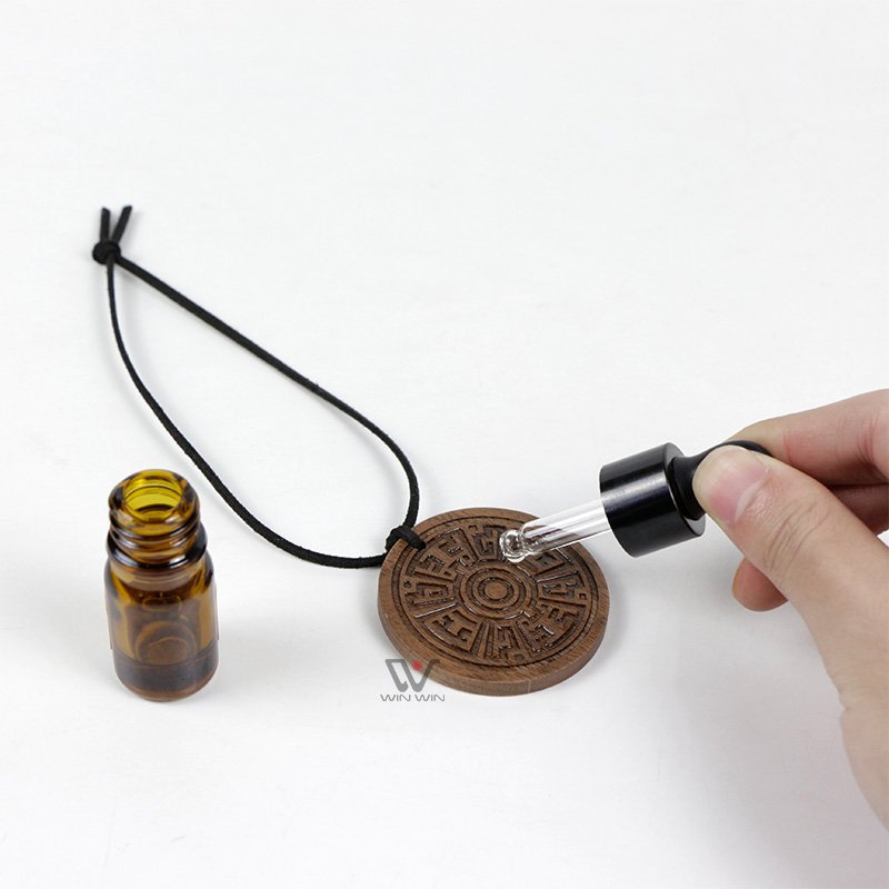 Biodegradable Car Scents Hanging Freshener Perfume Car Vent Clip Perfume Diffuser