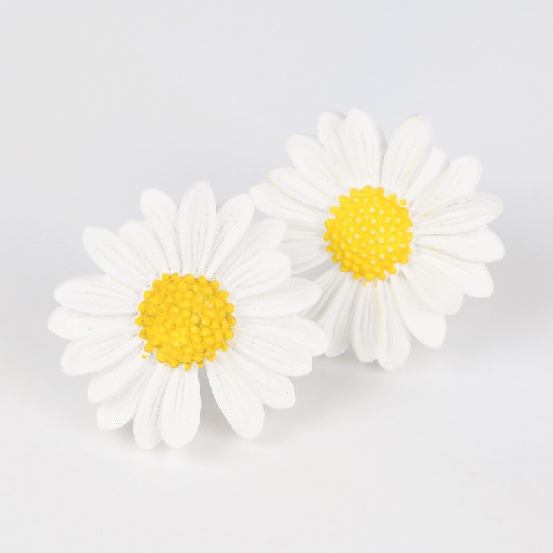 FinRu Wholesale Stocked Daisy Flower Shaped Scented Ceramic Stone Porcelain Aroma Essential Oil Fragrance Diffuser Car Freshener