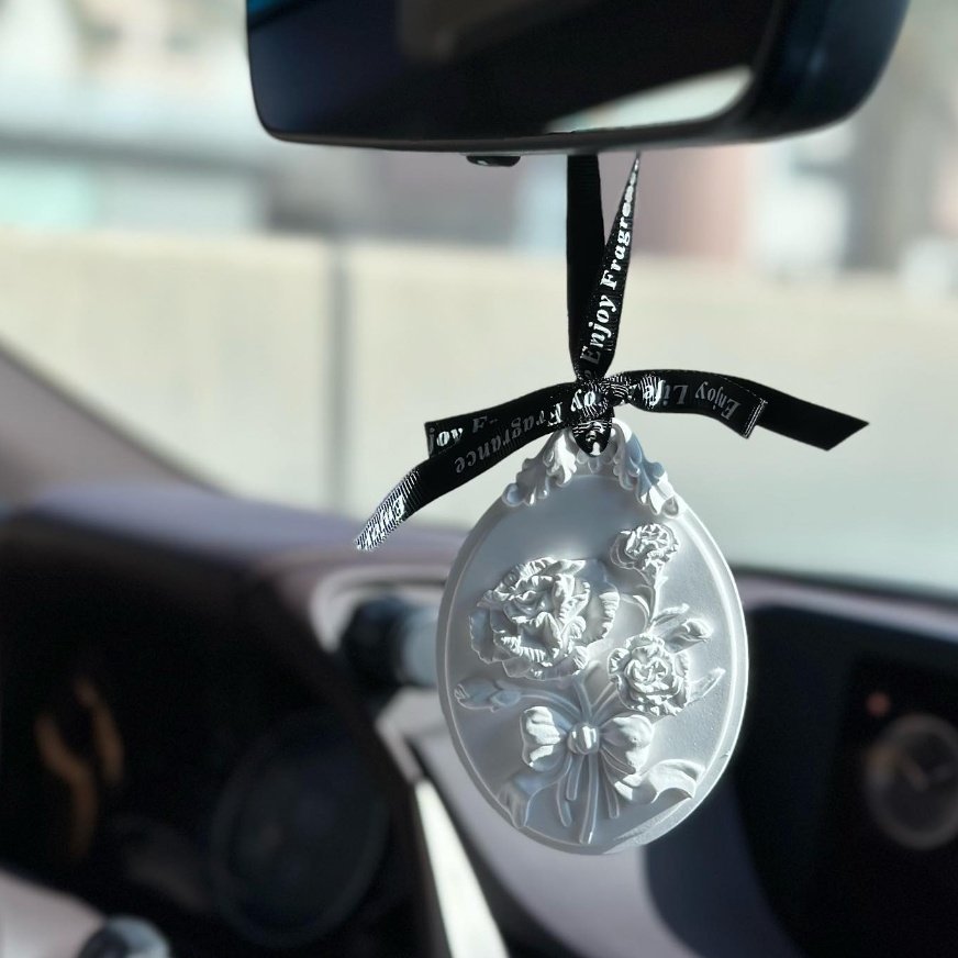 FINRU Factory Stocked Scented Ceramic Aroma Plaster Flower Porcelain Hanging Car Air Freshener Fragrance Essential Oil Diffuser