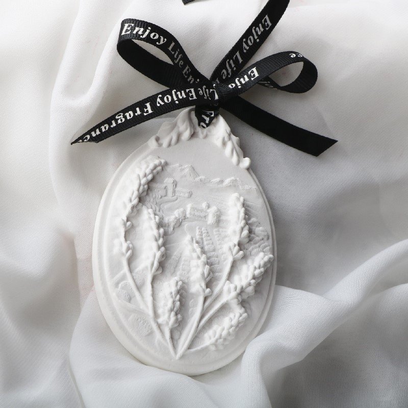 Oval Lavender Home Car Decoration Scented Ceramic Aroma Plaster Porcelain Flower Hanging Fragrance Essential Oil Diffuser