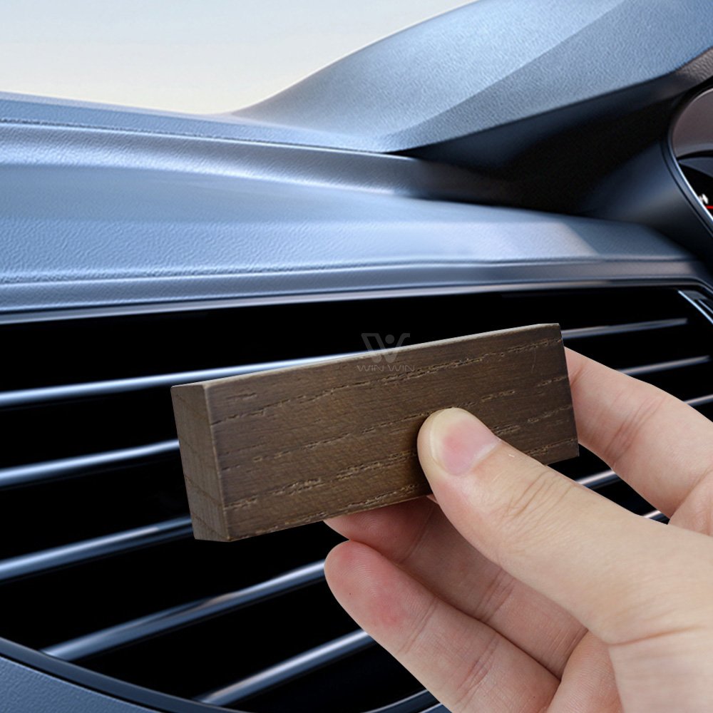 Wholesale Wood Car Air Outlet Diffuser Wood Aromatherapy Vehicle Diffuser Decor Eliminator Essential Oil Air Freshener Vent