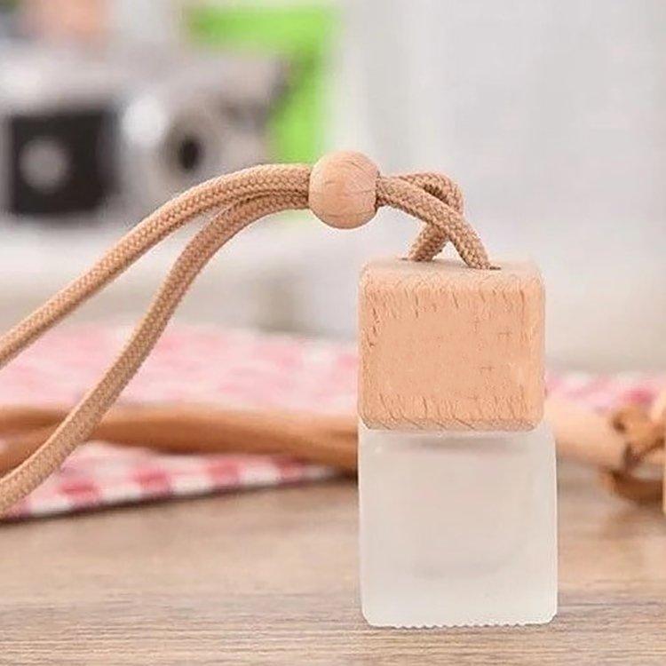 high quality square sharp frosted diffuser bottle wood empty car perfume hanging car air freshener aroma diffuser