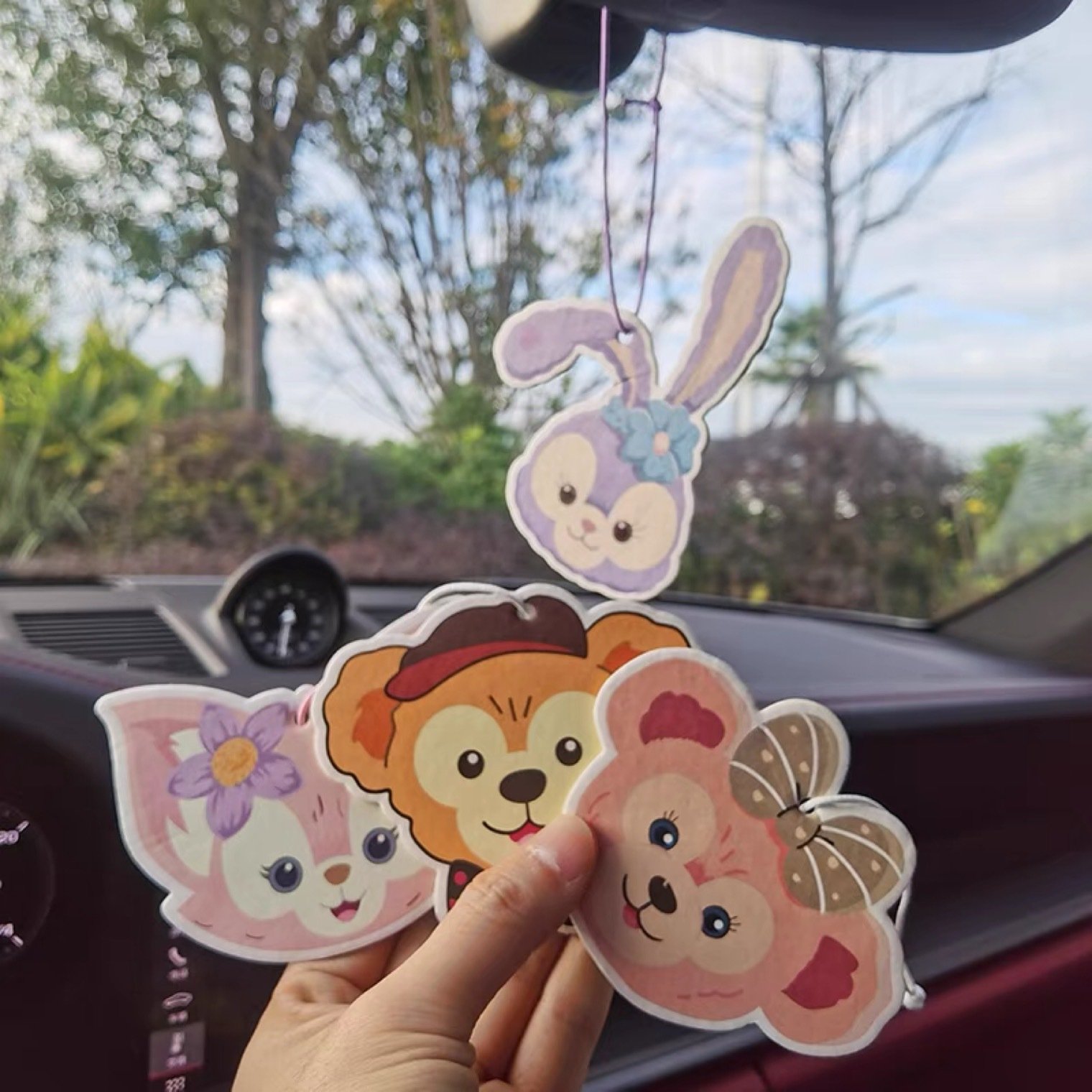 Manufacturers customize car car fragrance tablets wardrobe pendant fragrance tablets spot cartoon deodorant