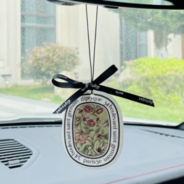 Free Designer Long Lasting All Scents Paper Liquid Landscape Cartoon Figure Car Logo Custom Air Freshener For Gift