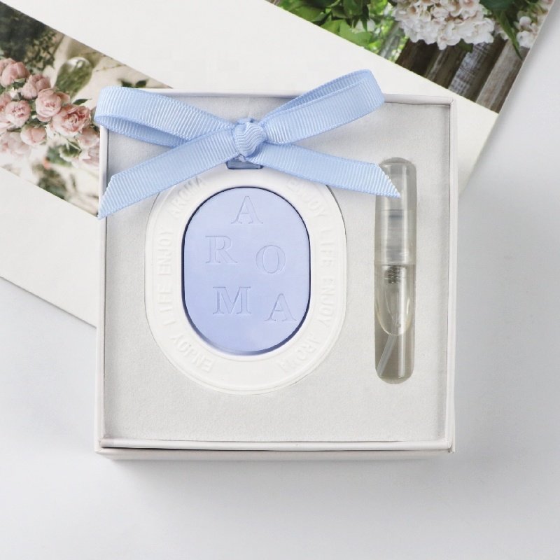New Arrival Wholesale Home Decoration Hanging Car Air Freshener Scented Ceramic Fragrance Essential Oil Porcelain Aroma Diffuser