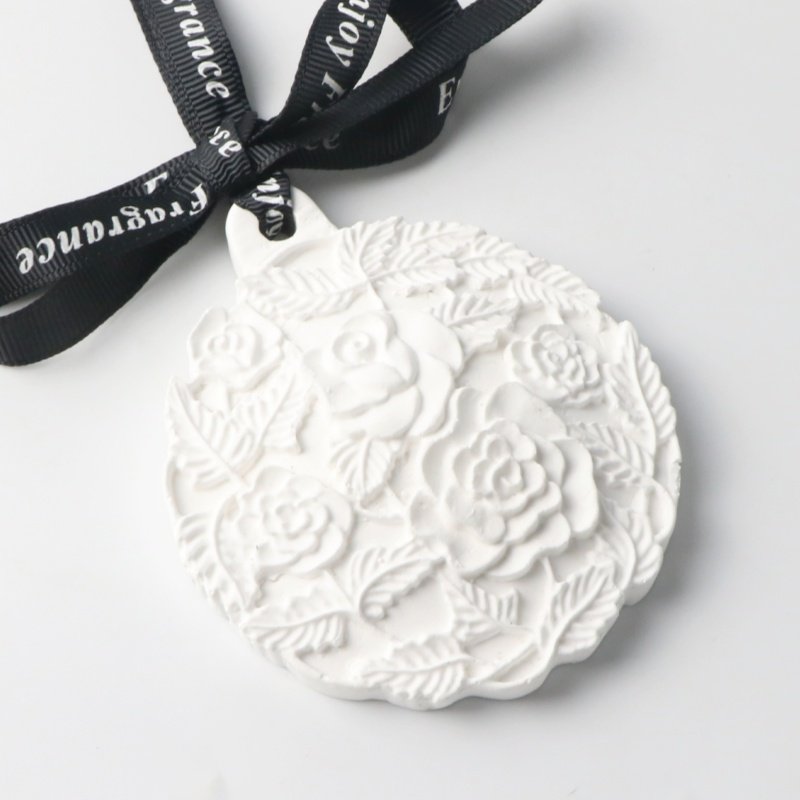 Wholesale Home Car Wardrobe Air Freshener Hanging Scented Ceramic Aroma Flower Porcelain Fragrance Essential Oil Diffuser