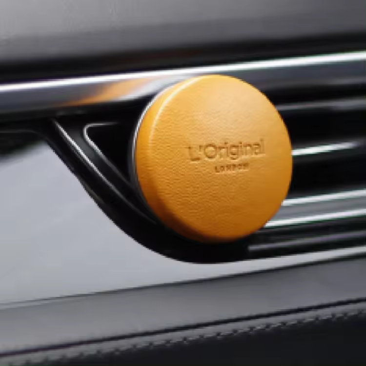 Luxury Solid Style Premium Alloy Car Vent Perfume Luxury Car Aromatherapy Diffuser Lavender Ocean Cologne Car Freshener