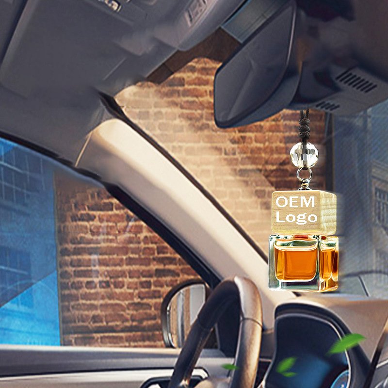 Custom wholesale Car Pendants Liquid Hanging Car Perfume wood Glass Bottle 8ml Auto Fragrance Diffuser Car Air Freshener