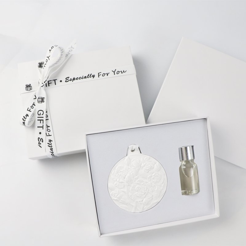 Stocked Wholesale Hanging Car Wardrobe Air Freshener Scented Ceramic Flower Fragrance Aroma Porcelain Essential Oil Diffuser