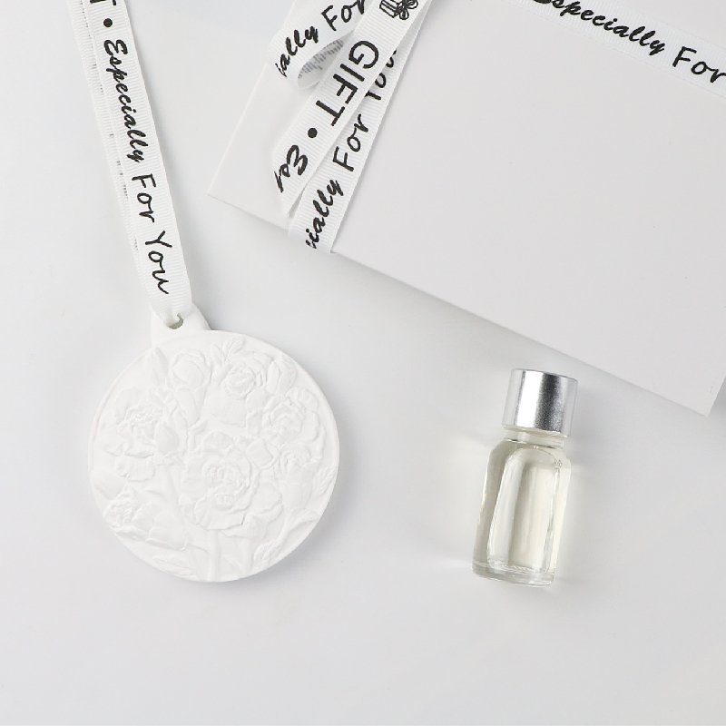Stocked Wholesale Hanging Car Wardrobe Air Freshener Scented Ceramic Flower Fragrance Aroma Porcelain Essential Oil Diffuser