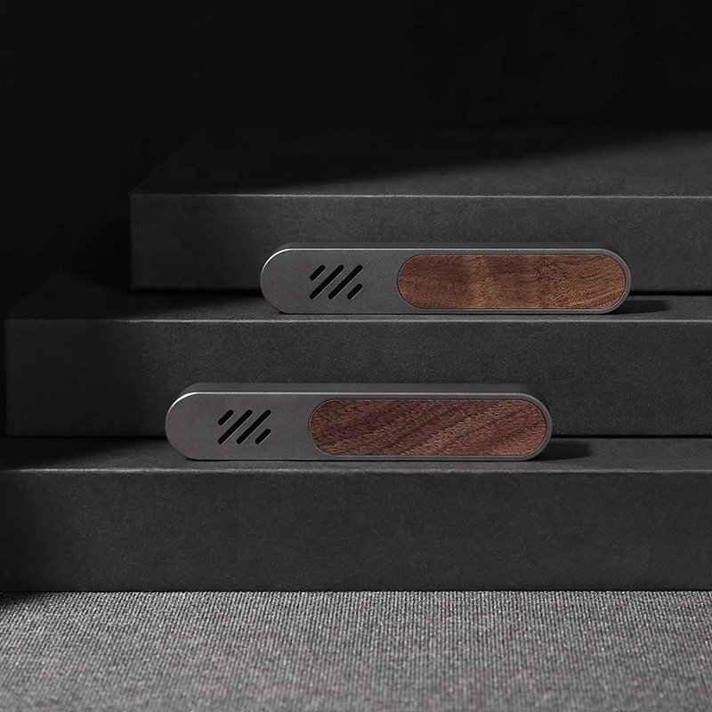 Luxury Orange Aromatherapy Car Diffuser Hot Selling Portable Mini Hanging Wood Air Freshener Stick Modern Metal Refillable Box