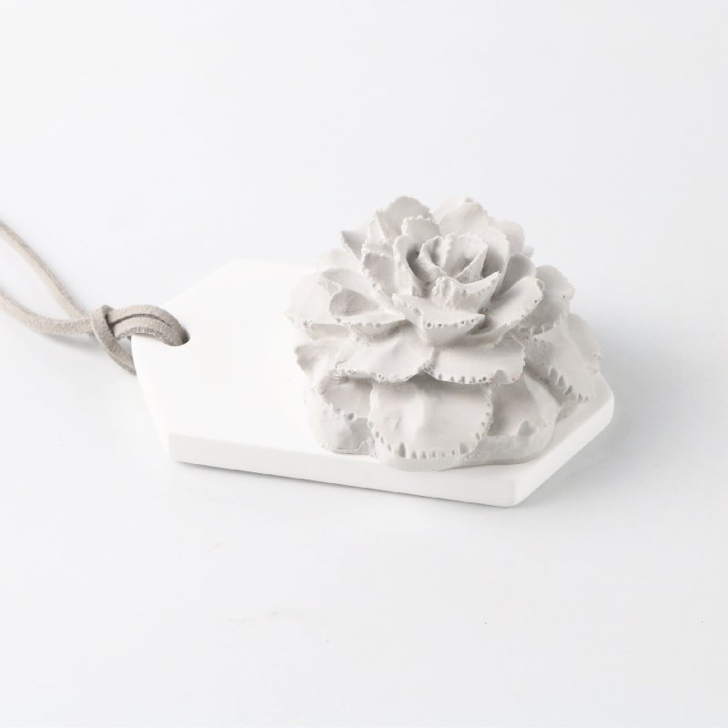 Home Fragrance Decoration Handmade Hanging Carnation Flower Air Freshener Scented Ceramic Aroma Porcelain Essential Oil Diffuser