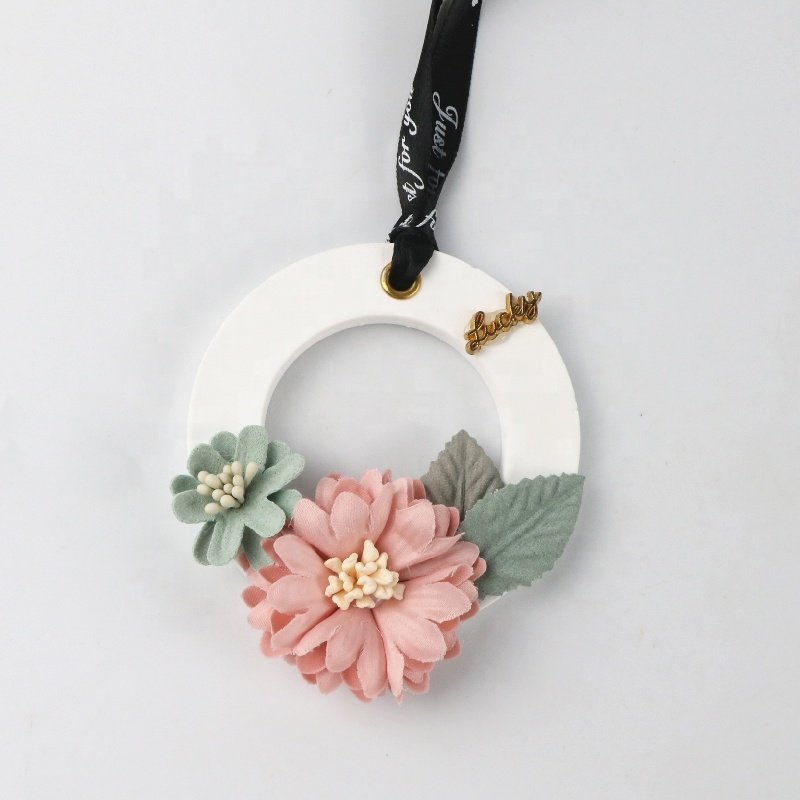 Home Fragrance Ring Shaped Scented Ceramic Aroma Essential Oil Diffuser Flower Gypsum Car Wardrobe Hanging Air Freshener