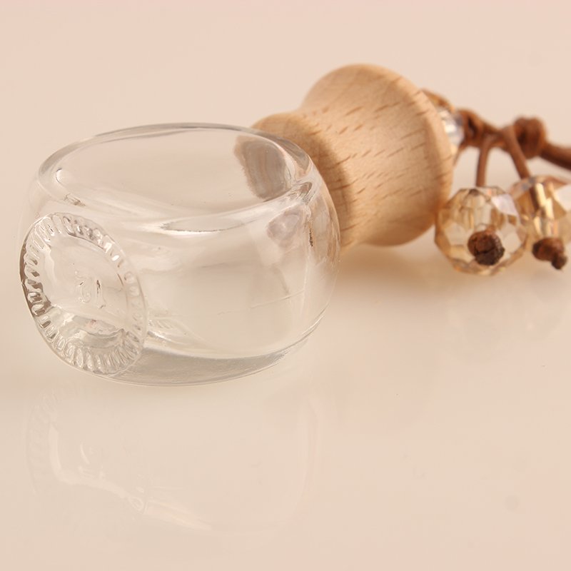High Waist Car Air Freshener with Crystal Bead & Heart Pattern Aromatherapy Perfume Bottle Essential Car Supplies