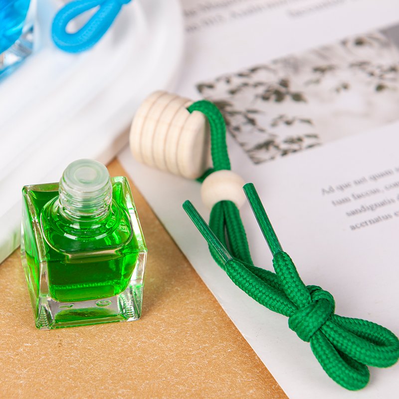 5ML Luxury Car Scents Hanging Freshener Perfume Car Mini Classic Hanging Glass Car Air Freshener