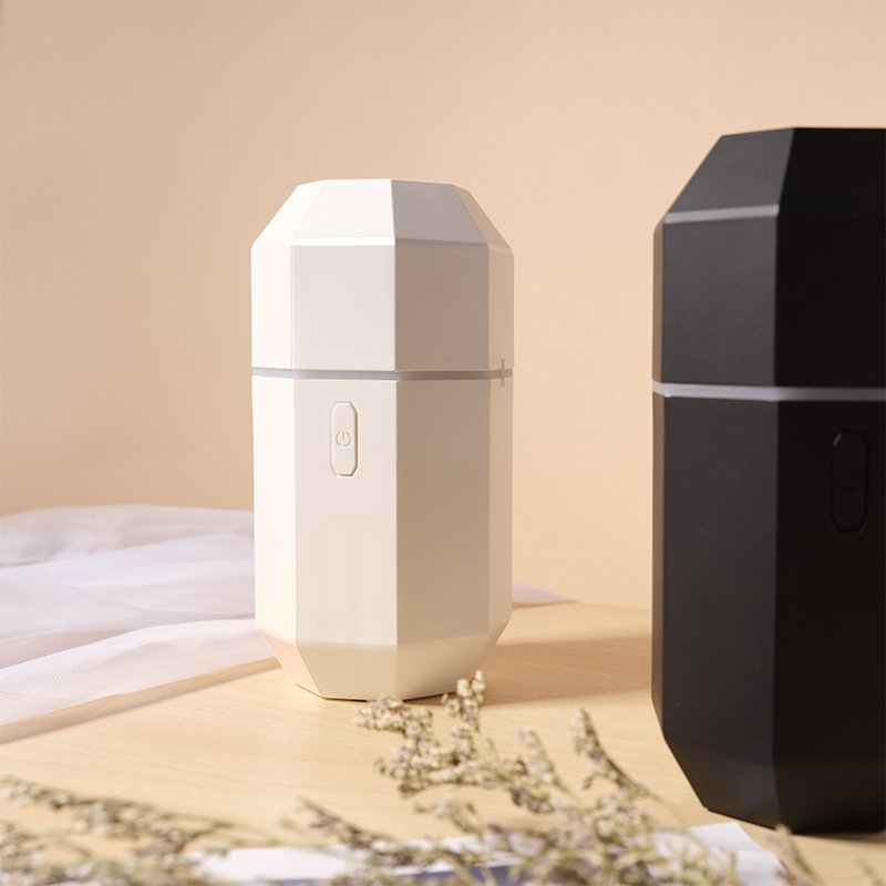 New Air Freshener Fragrance Aroma Perfume Car Diffuser Wholesale Scent USB Essential Oil Aromatherapy Diffuser