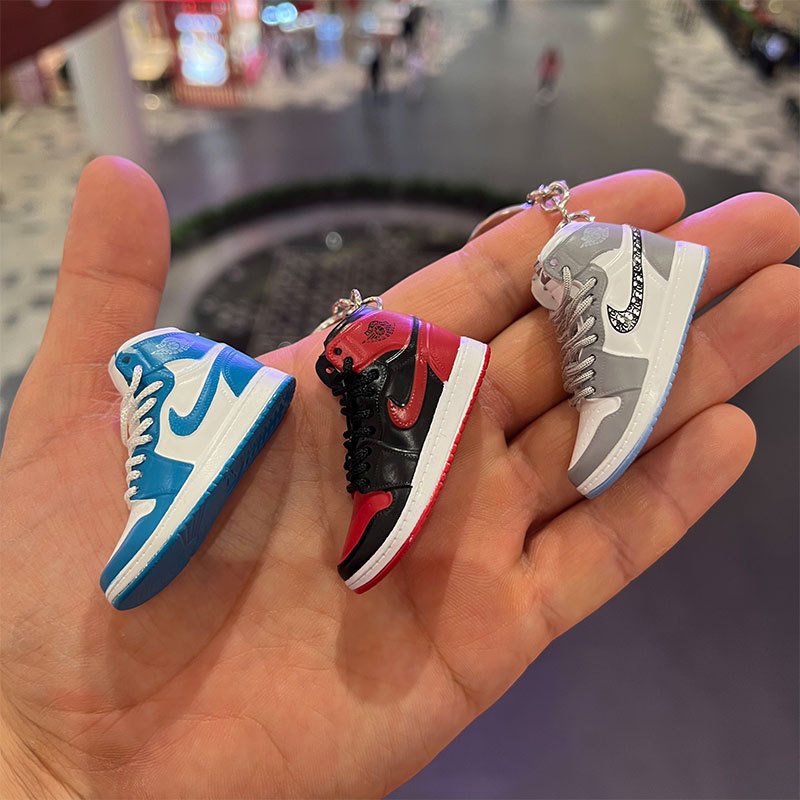 New Design Luxury Interior Vehicle Perfume Diffuser Vent Clip Diffuser Car Air Freshener for Cars High-end Packaging In Stock
