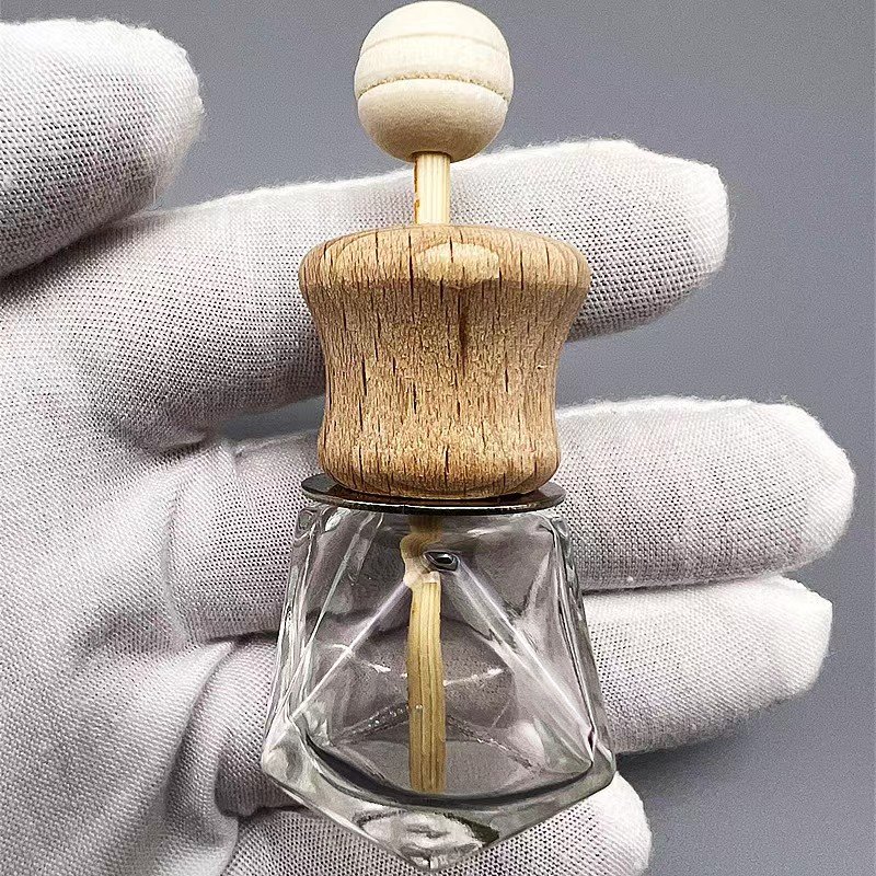 Luxury Wooden Cap Glass Vent Perfume Diffuser Bottle Car Air Freshener Vent with Special Shape Fragrance Capacity