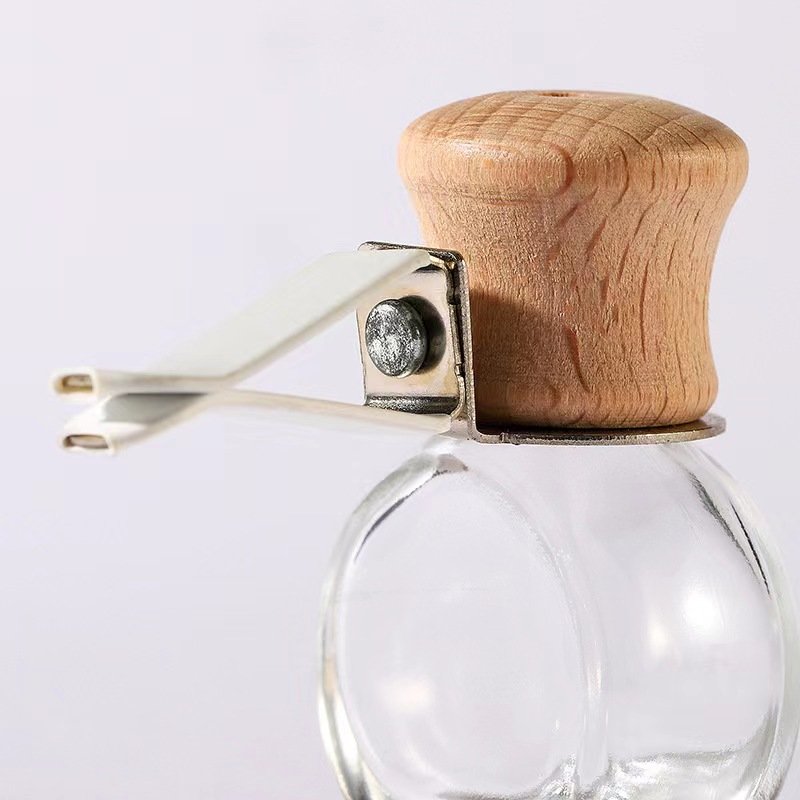 Luxury Wooden Cap Glass Vent Perfume Diffuser Bottle Car Air Freshener Vent with Special Shape Fragrance Capacity