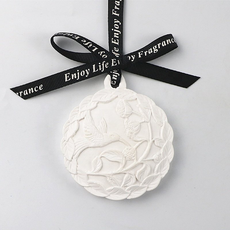 Factory Direct Sale Scented Ceramic Flower Essential Oil Diffuser Hanging Car Wardrobe Aroma Oil Air Freshener