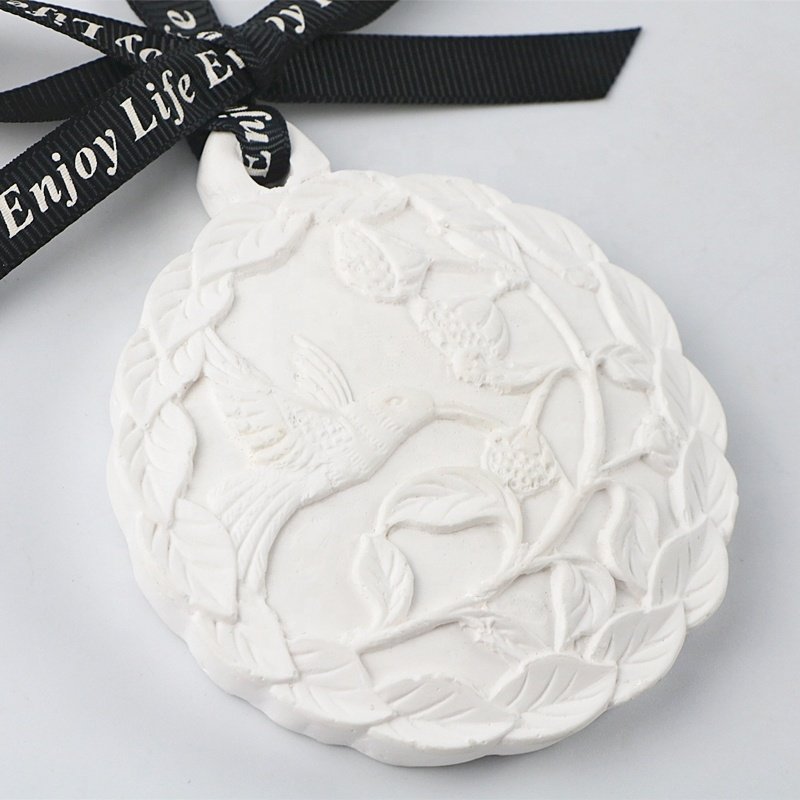 Factory Direct Sale Scented Ceramic Flower Essential Oil Diffuser Hanging Car Wardrobe Aroma Oil Air Freshener