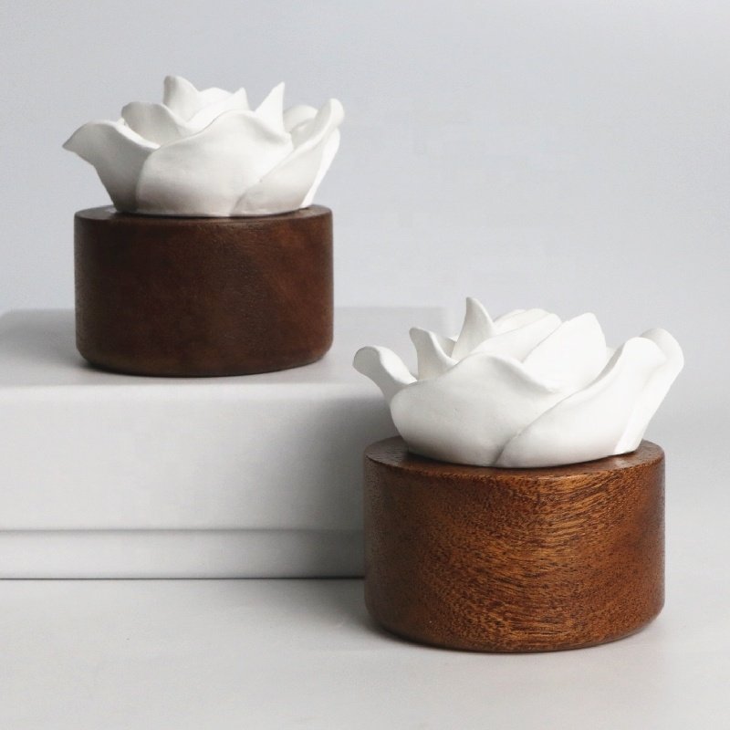 Factory Wholesale Home Car Home Air Freshener Scented Ceramic Wooden Porcelain Flower Aroma Plaster Essential Oil Diffuser