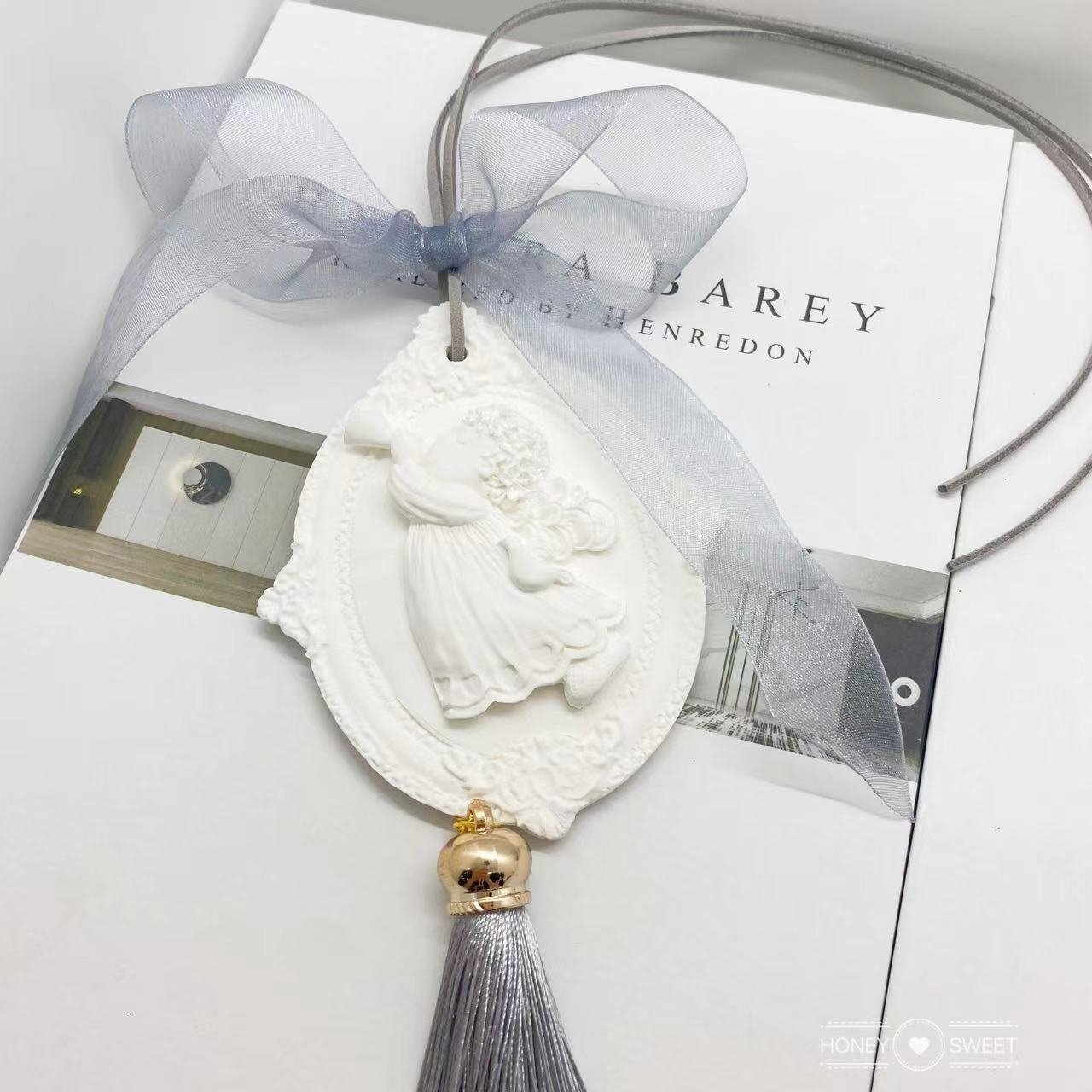 Gypsum ceramic floral air freshener Car interior scent Stone vent essential oil diffuser