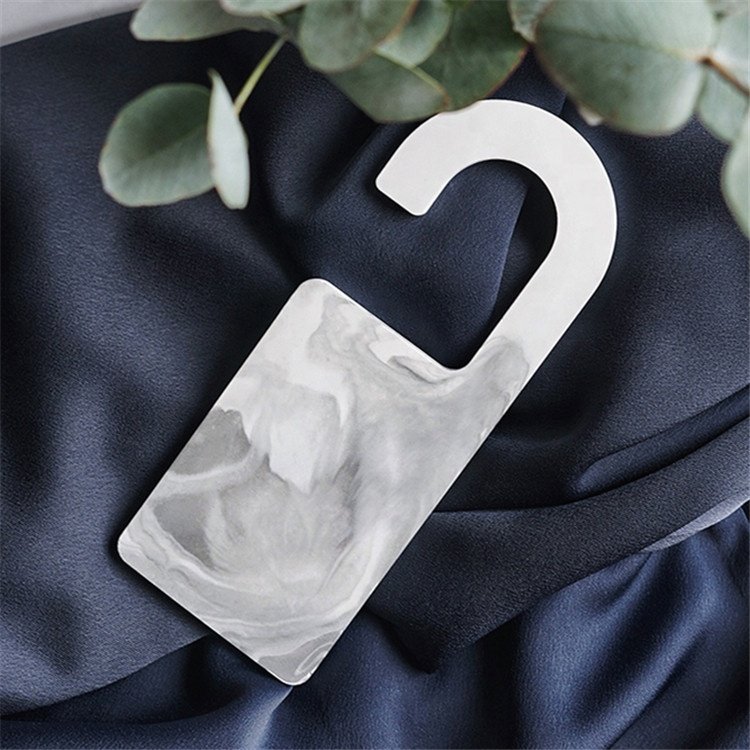 Wholesale Stocked Decoration Hanging Car Wardrobe Air Freshener Scented Ceramic Aroma Porcelain Flower Essential Oil Diffuser