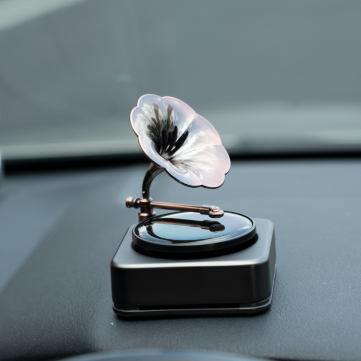 Solar horn metal Creative perfume deodorant perfume car aromatherapy air freshener for car