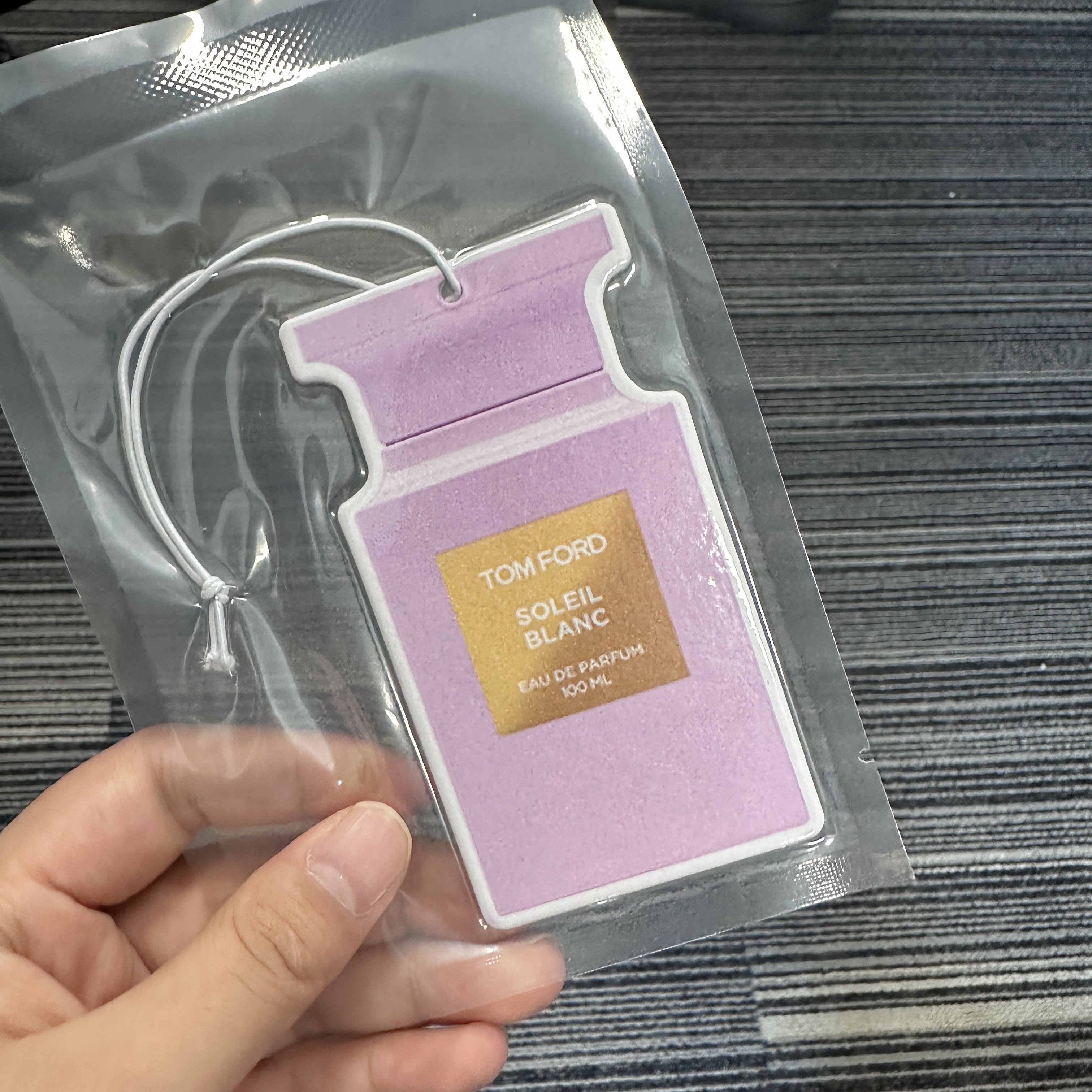 Odm Oem printed shape perfume paper car perfume strong scented bottle color air freshener custom