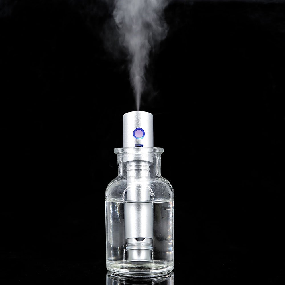 2024 New Product Mini USB Recharable Air Freshener 15ml Smart Humidifier Aroma Oil Diffuser Easy to Carry for Car Use