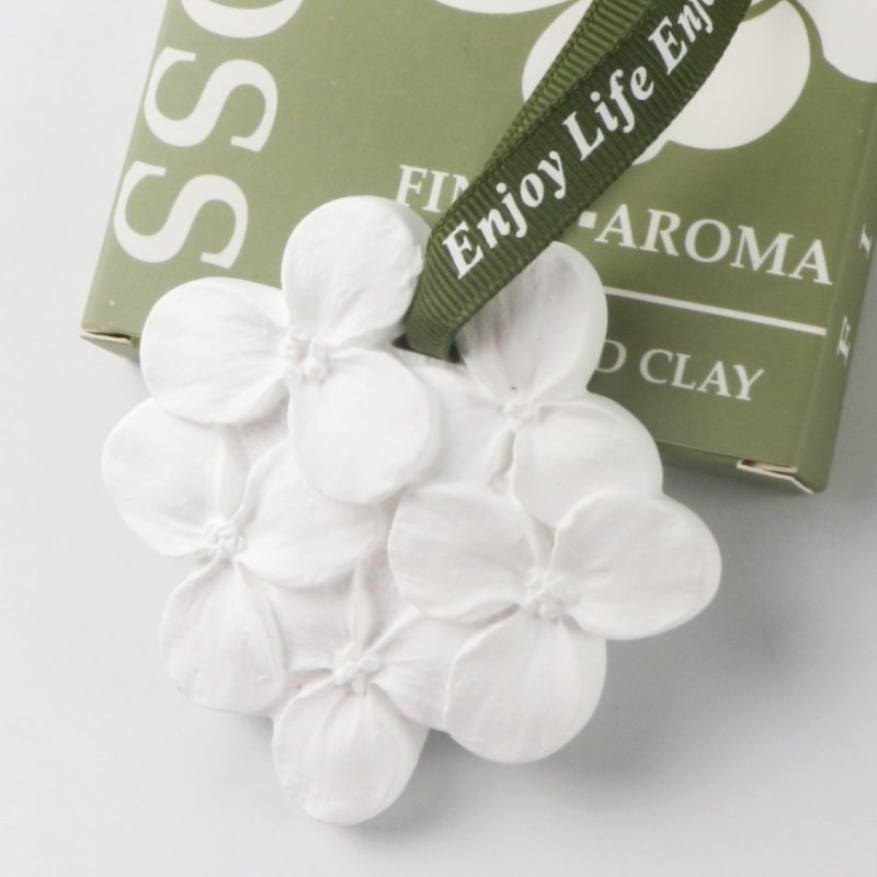 Factory Wholesale Hanging Car Wardrobe Air Freshener Scented Ceramic Aroma Flower Plaster Home Fragrance Essential Oil Diffuser