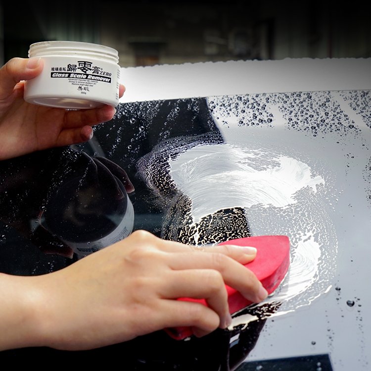 Compound Glass Oil Remover Effective in Eliminating Stubborn Oil Residues for Wax Product