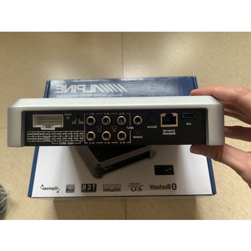 Alpine PXE-0850X Automotive 31-segment DSP Processor 6 in 12 Out High Sound Quality Coaxial Fiber Triplex