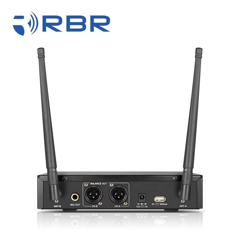 Rechargeable Handheld Design d733 Digital Professional UHF Wireless Microphone Mic System