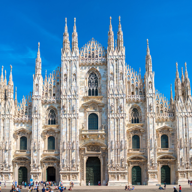 Best Milan new products 2024 Guided Audio Tours travel accessories Bluetooth Audio Guides gift ideas travellers