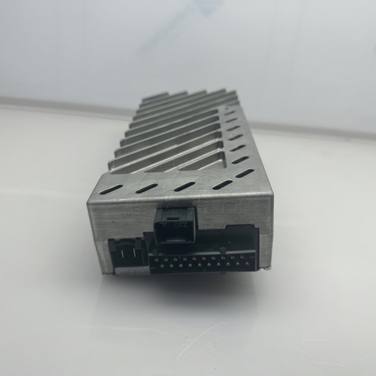 Harman Kardon Car Amplifiers Unit OEM65122622869/OEM65122622756 New 12V Sound Equipment Speaker for BMW F20 F30 F10 F02 F15 Used